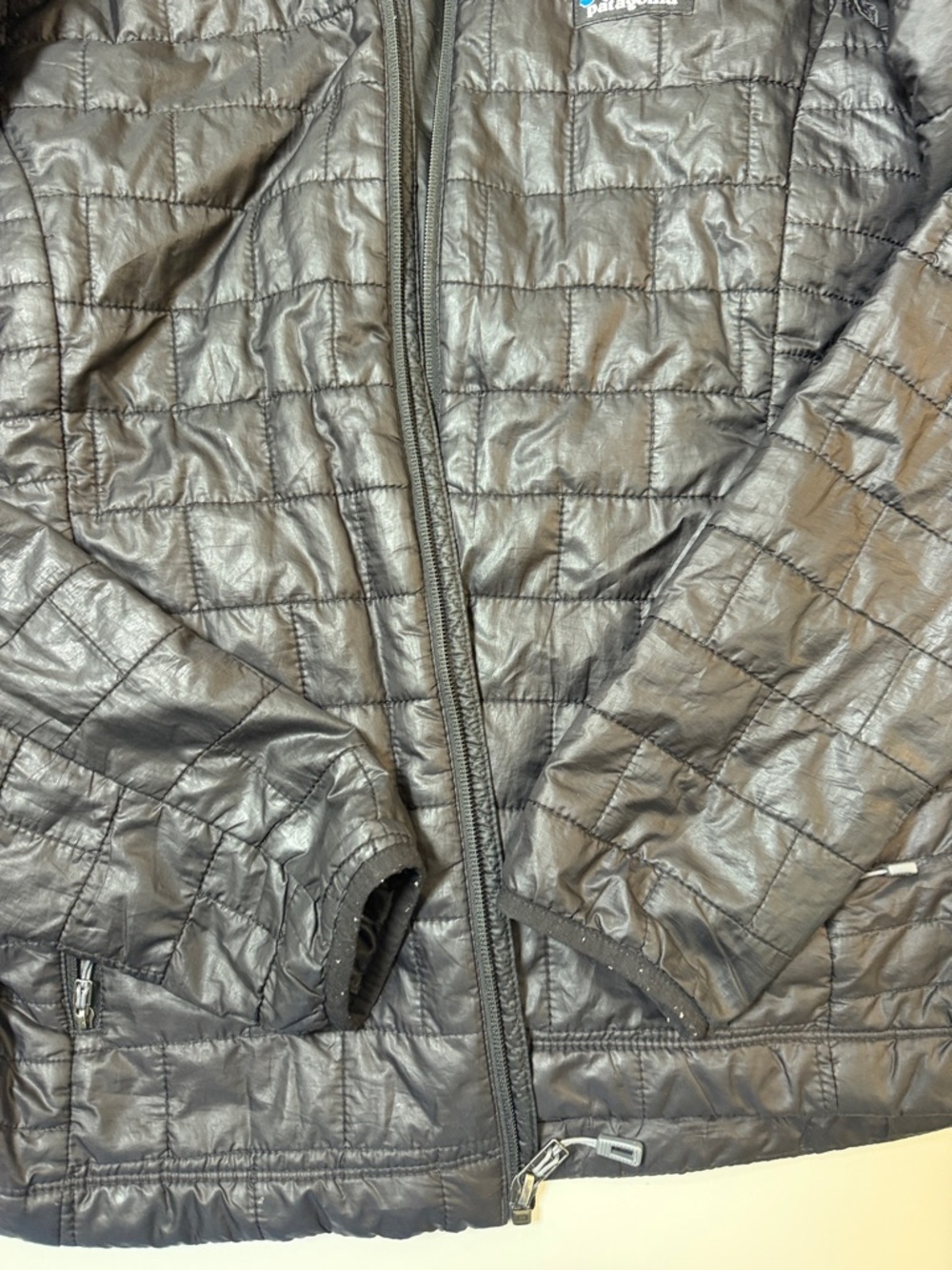 Patagonia Quilted Puffer Jacket in Black - Picture 7 of 8